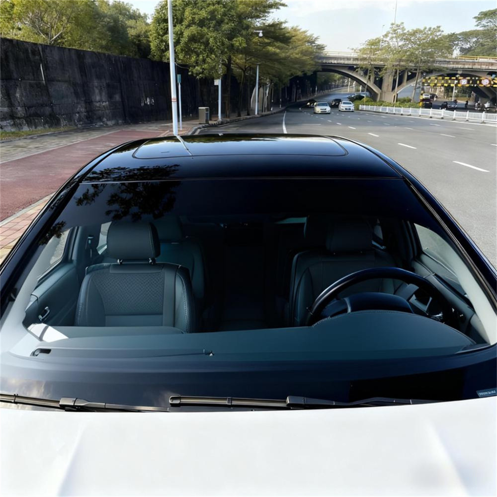 ملصق حاجب من الشمس باللون الأس - مراجعة Car Accessories Banner وسعره